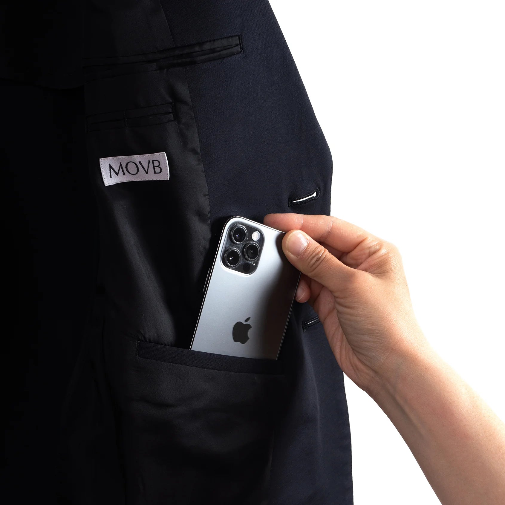 MOVB独自の「マルチポケットシステム」とは?