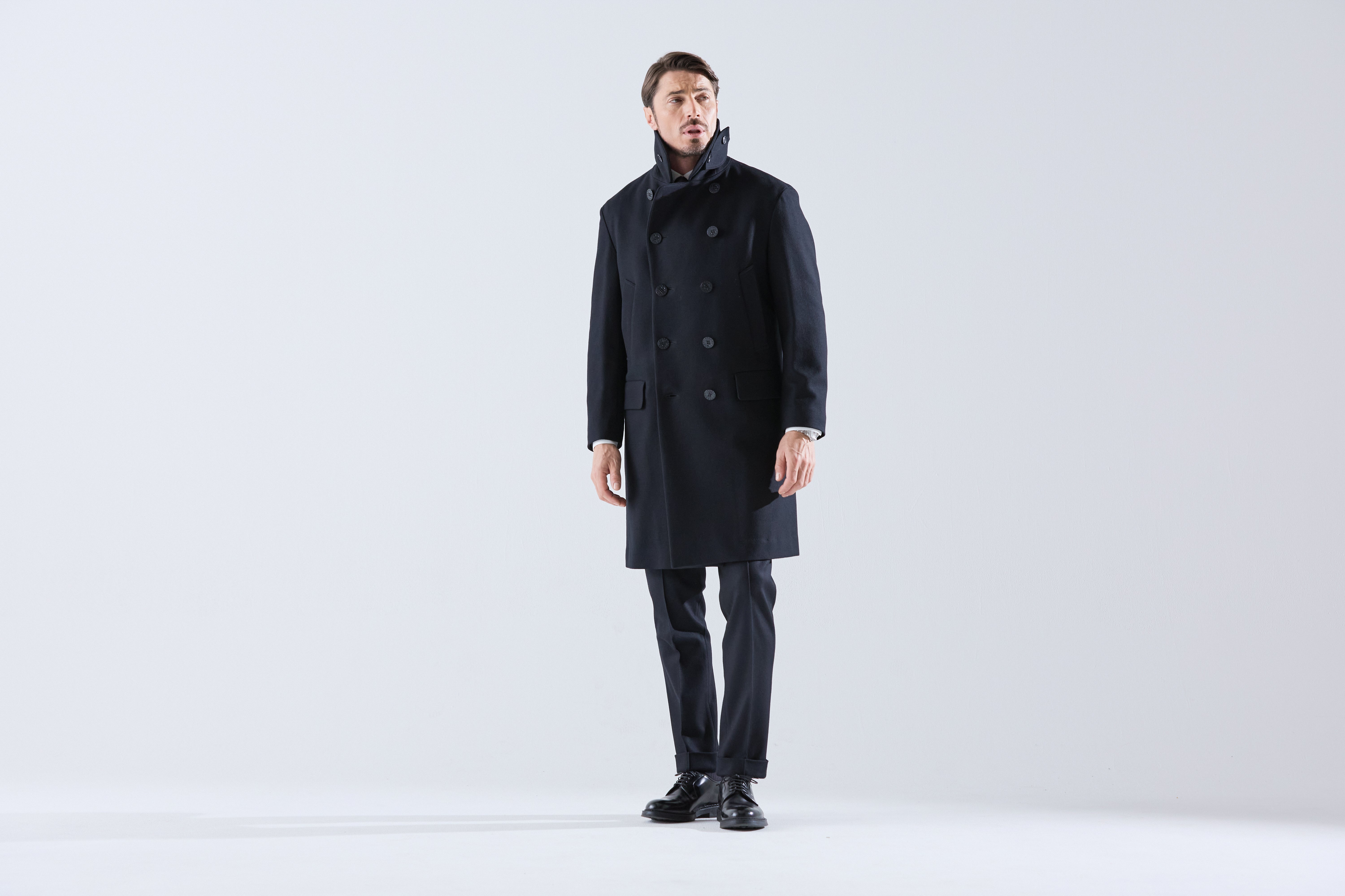 MOVB モーヴ　コスモネイビー Ｐコート　サイズ44 MOVB モーヴ コスモネイビー Pコート サイズ44 MOVB モーヴ コスモ