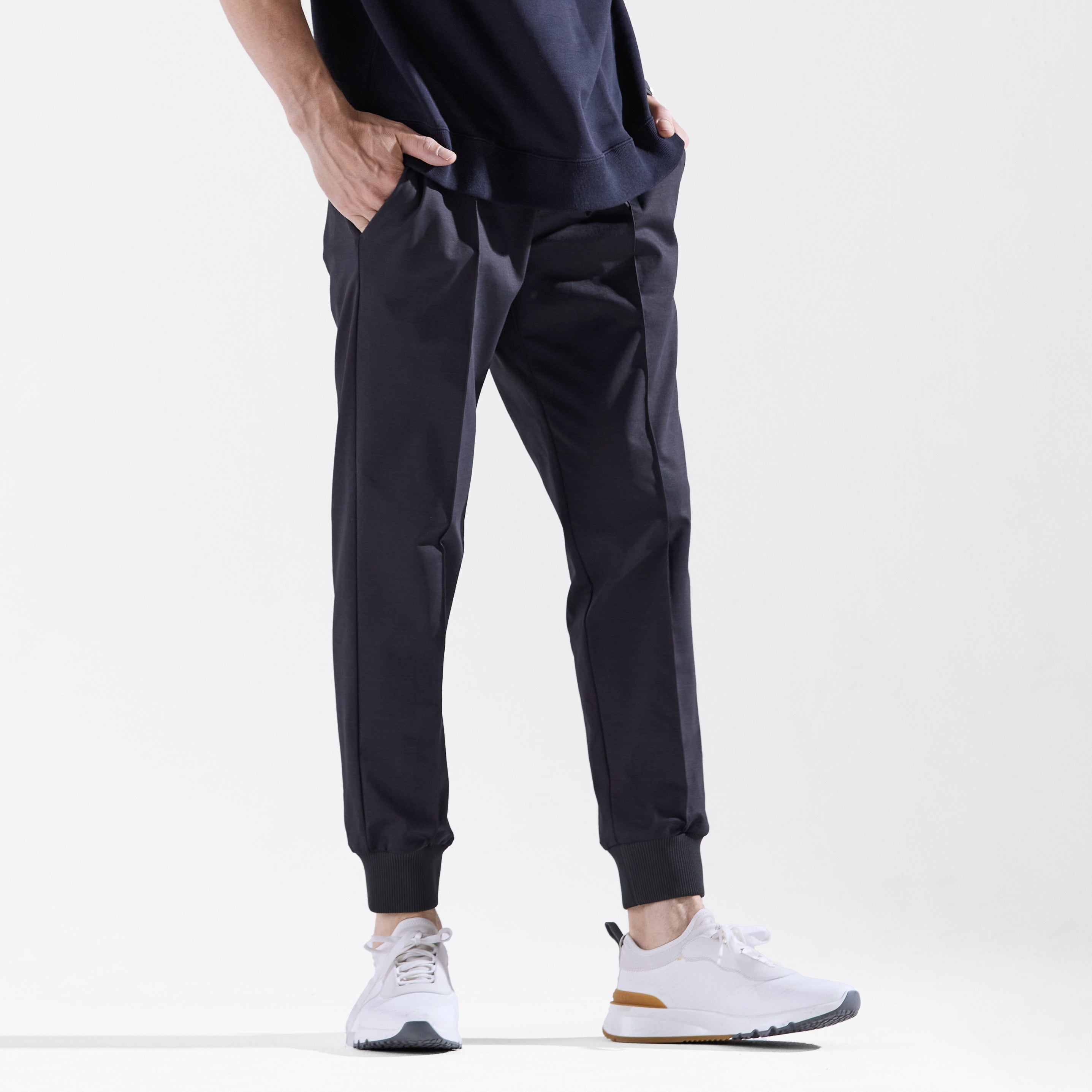 【美品】MOVB Duplex Cotton Jersey トラベルジョガー 黒 Duplex Cotton Jersey スリムトラベル ジョガー – MOVB