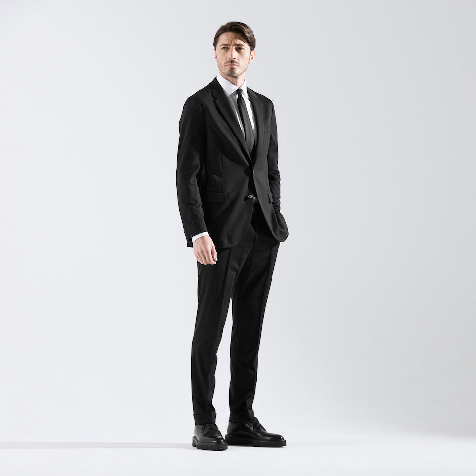 新品‼️MOVB Duplex Wool Jersey トラベルジョガー パンツ 新品‼️MOVB Duplex Wool Jersey トラベルジョガー パンツ